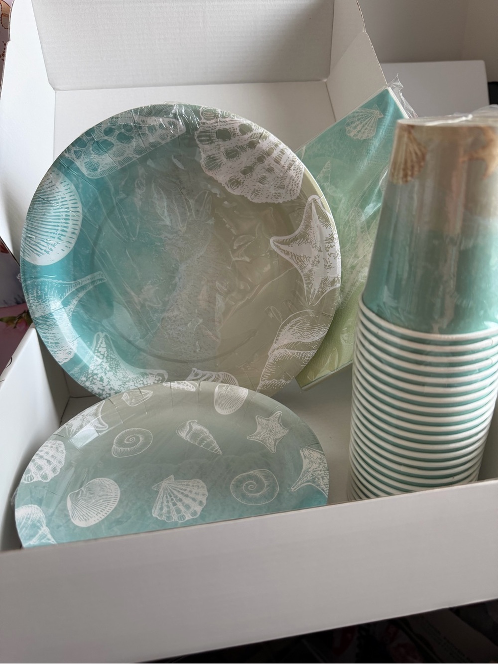 Seafoam Shells Disposable Party Dinnerware Set - Seafoam Green Plates & Cups